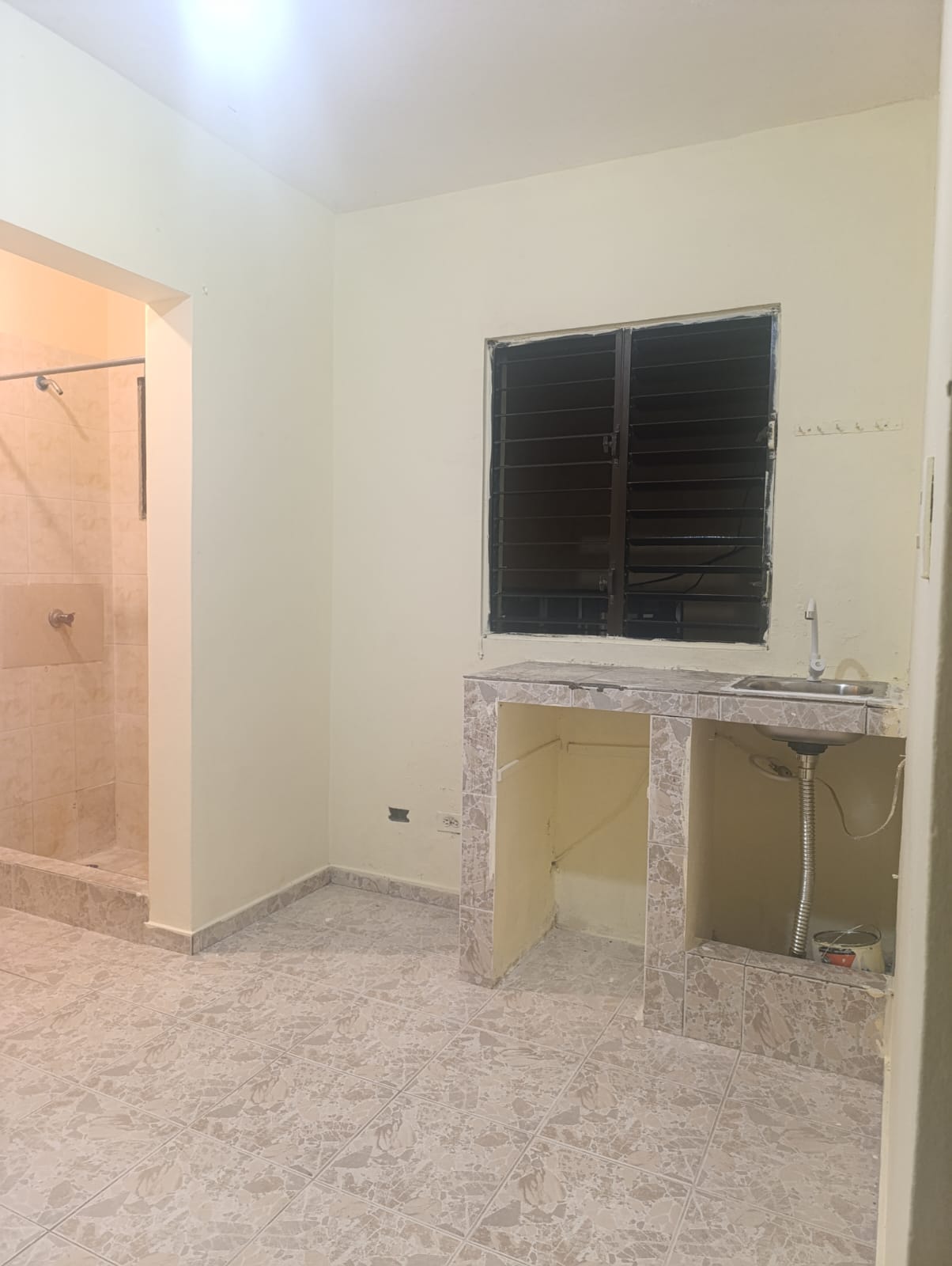 Habitación con baño privado en Alma Rosa II · Fotografía 3