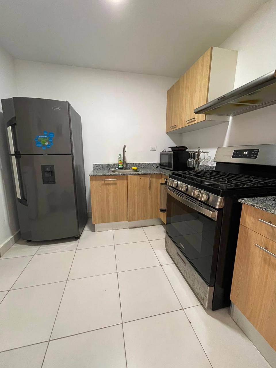 Apartamento de 3 habitaciones en Ciudad Juan Bosch · Fotografía 2