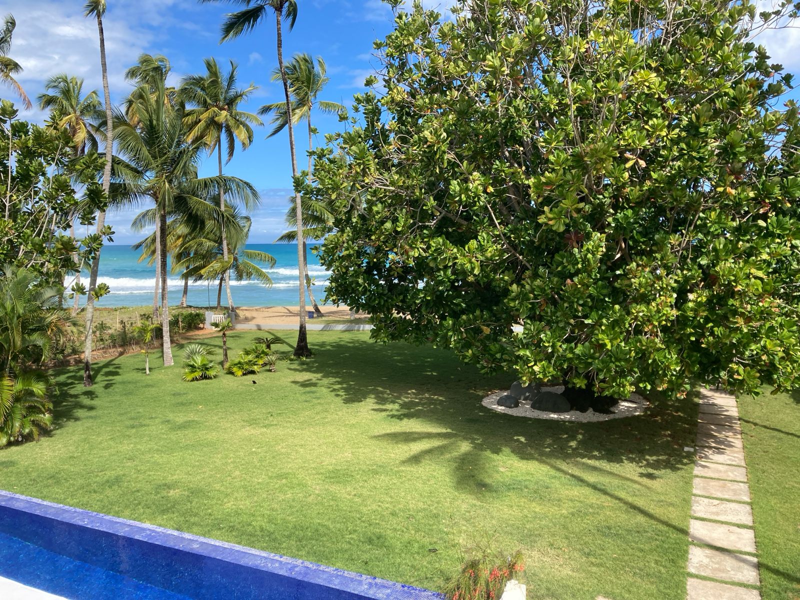 Villa de 5 dormitorios frente al mar en Las Terrenas · Fotografía 2