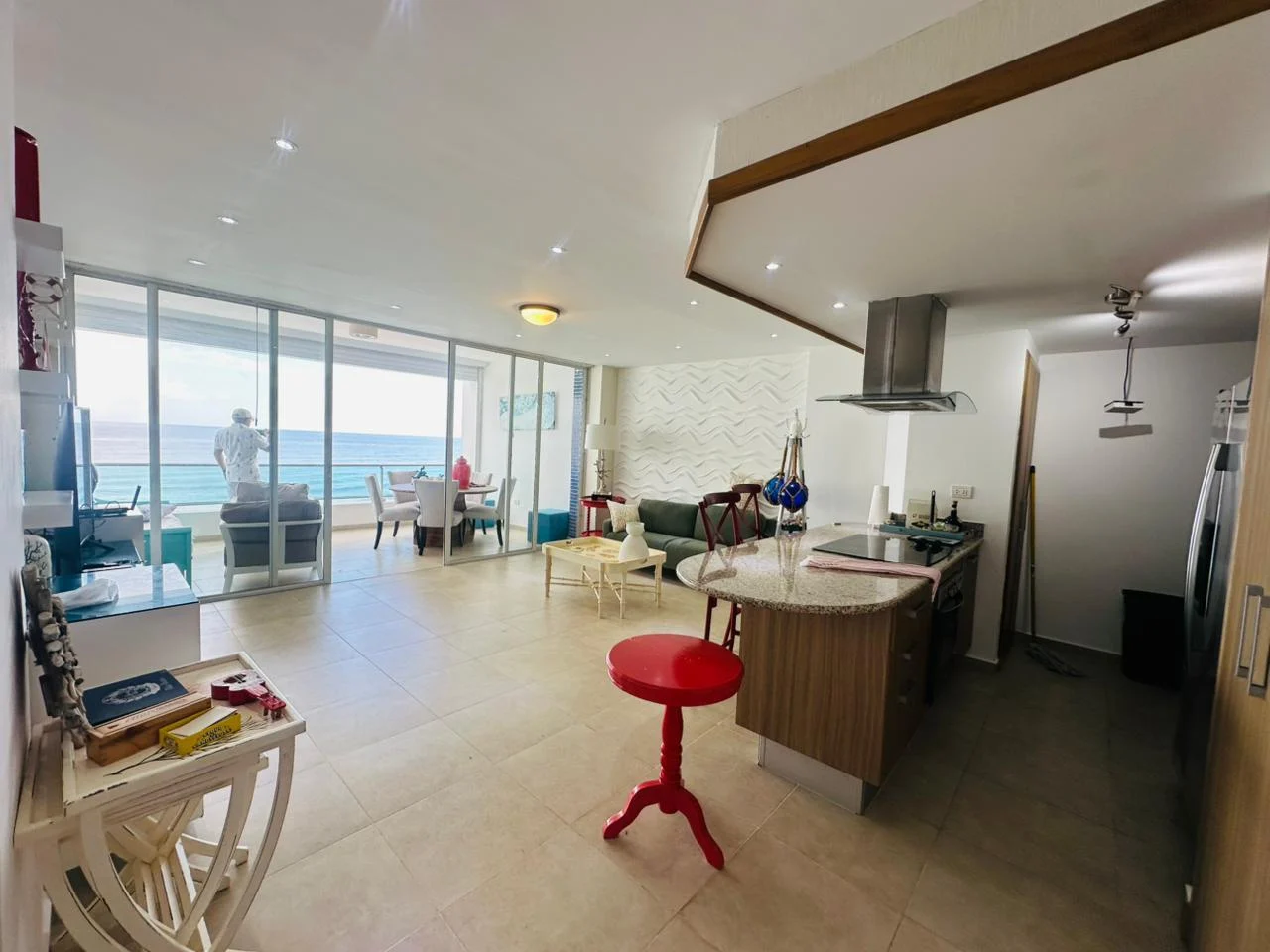 Apartamento amueblado frente al mar en Marbella, piso 6 · Fotografía 2