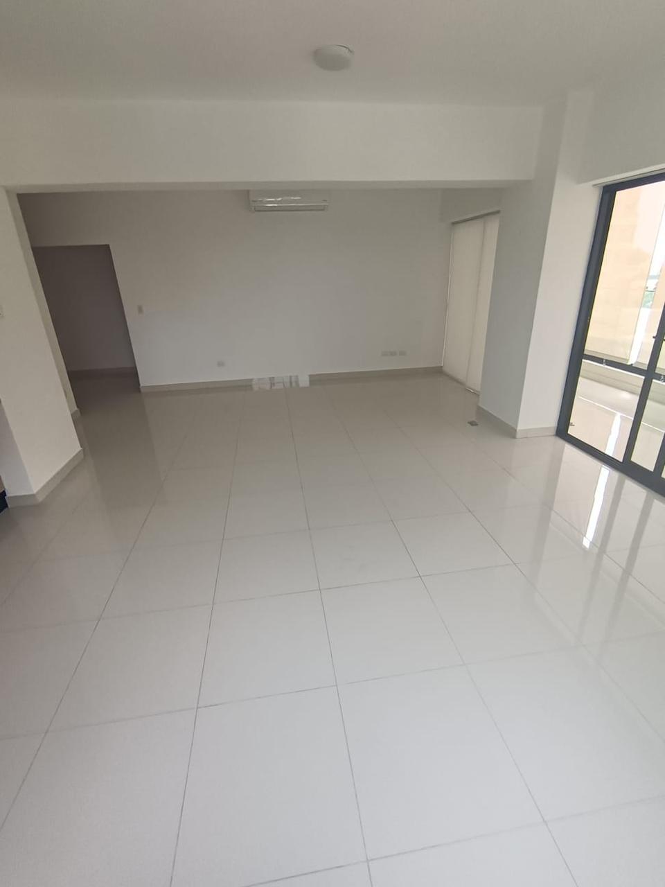 Apartamento de 3 habitaciones en Bella Vista Sur · Fotografía 3
