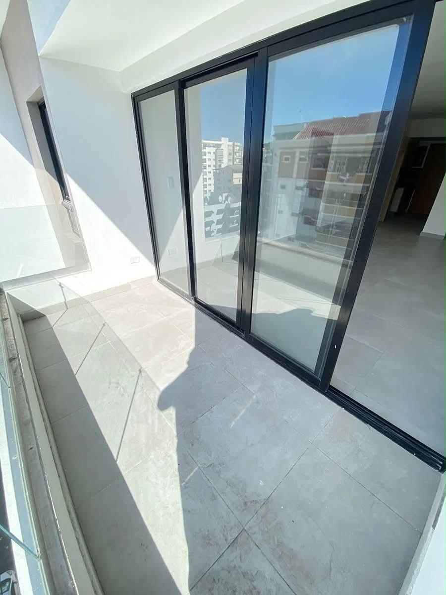 Apartamento de 2 habitaciones en Evaristo Morales · Fotografía 2