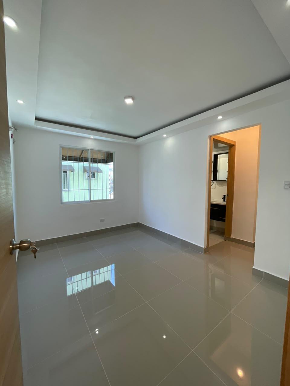 Apartamento de 3 habitaciones en Ciudad Juan Bosch · Fotografía 4