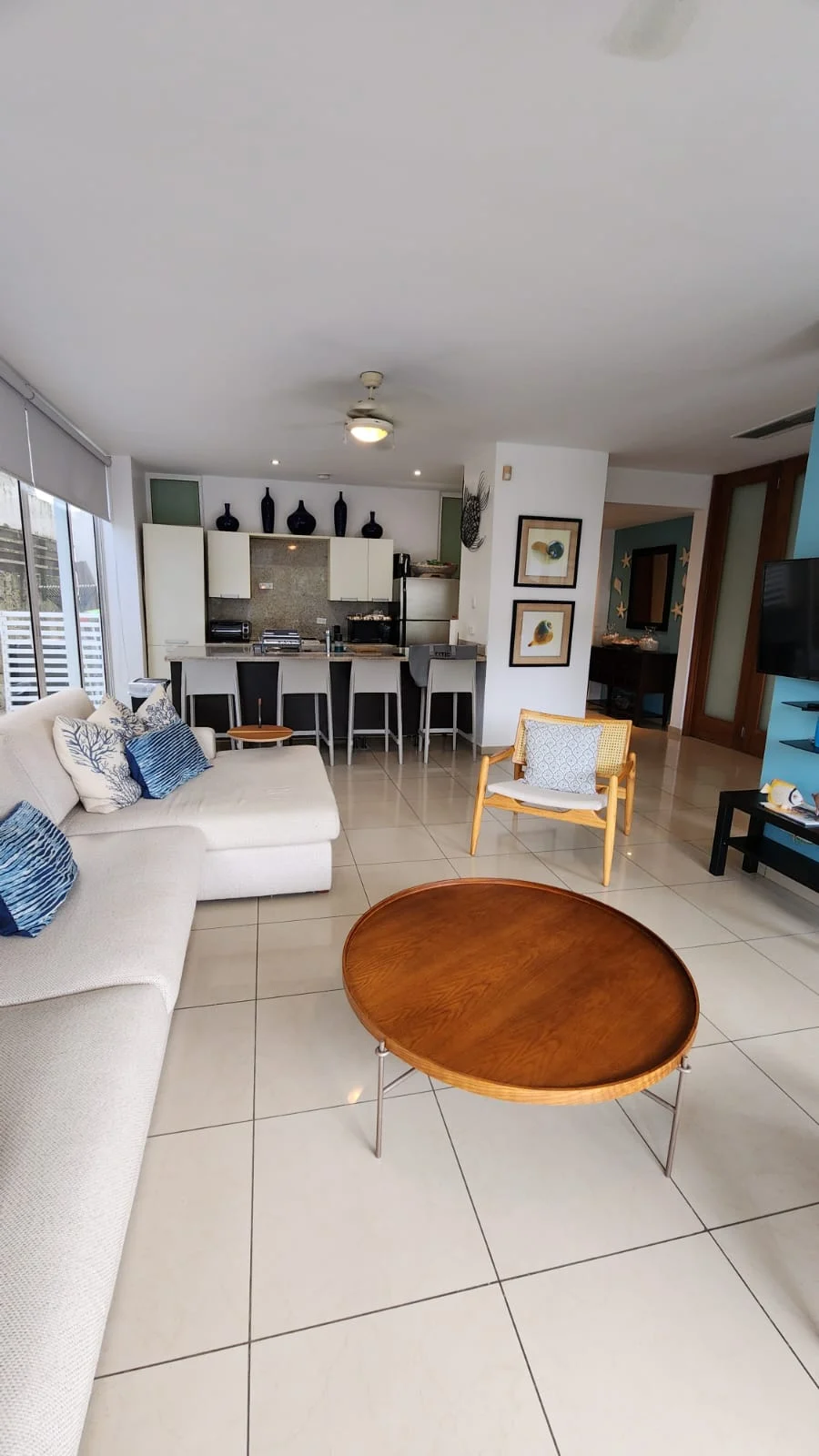 Apartamento frente al mar con terraza privada en Aqua Tower · Fotografía 4