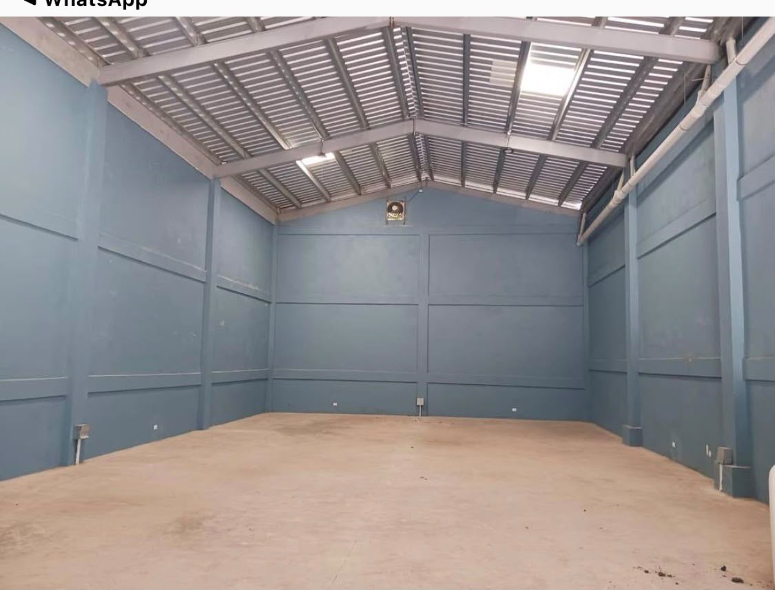 Nave industrial de 200 m² en la autopista Circunvalación · Fotografía 4