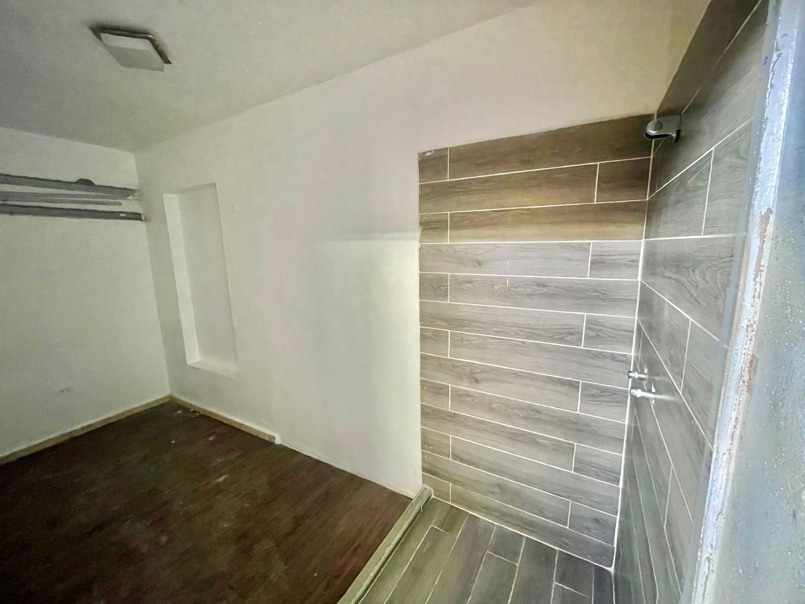 Local comercial de 95 m² en Evaristo Morales · Fotografía 3