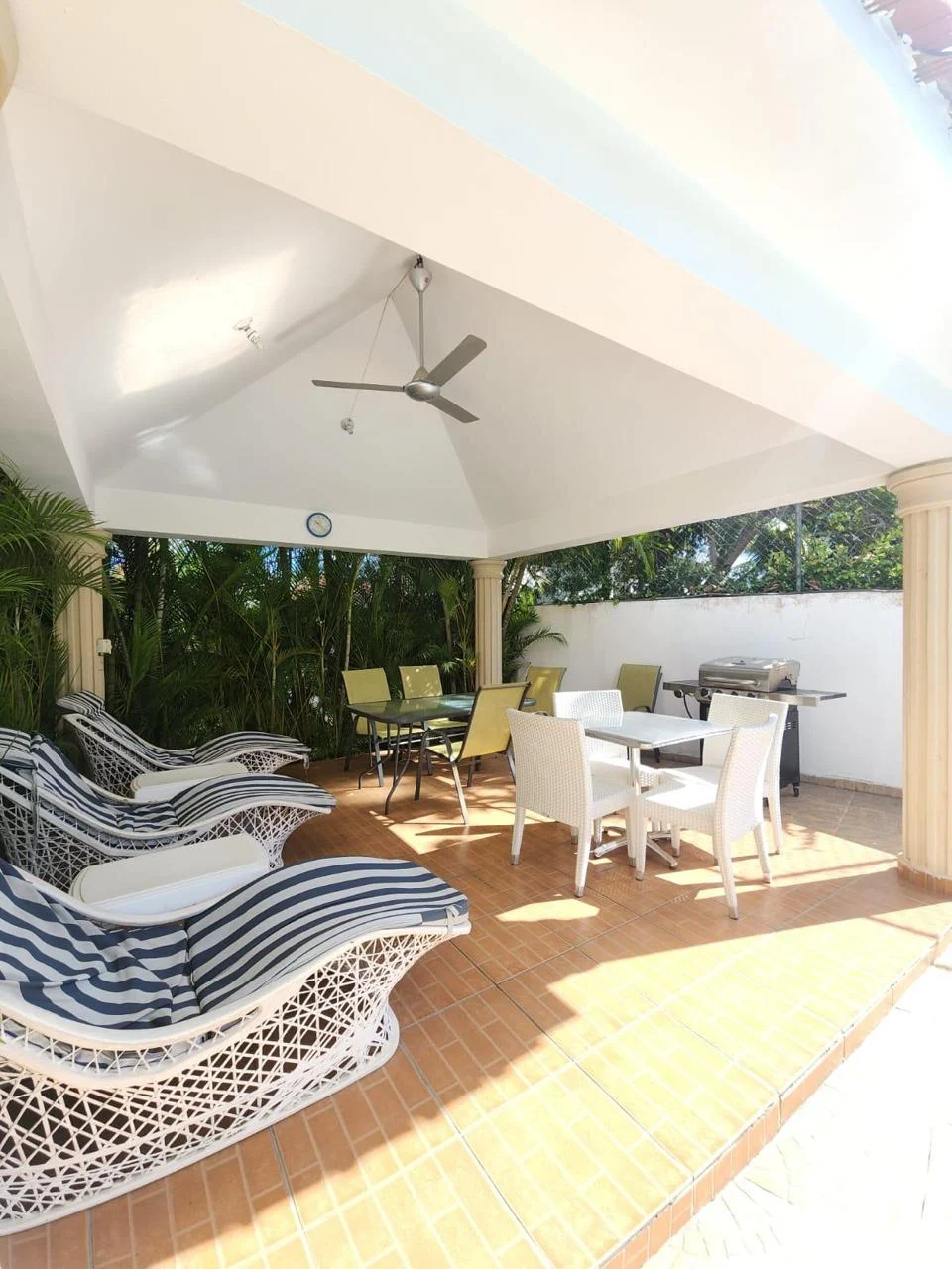 Villa amueblada de dos niveles en Juan Dolio · Photo 5