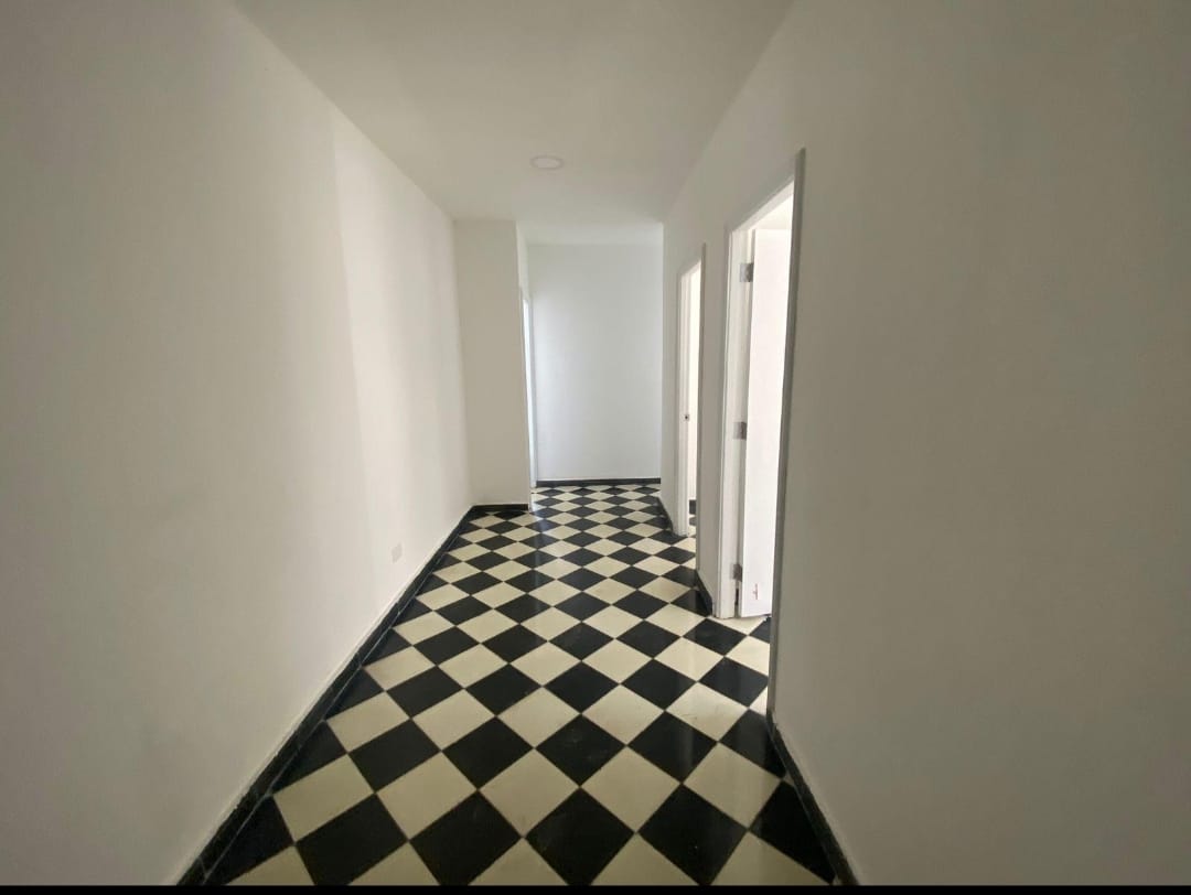 Local comercial de 44 m² en Gazcue · Fotografía 4