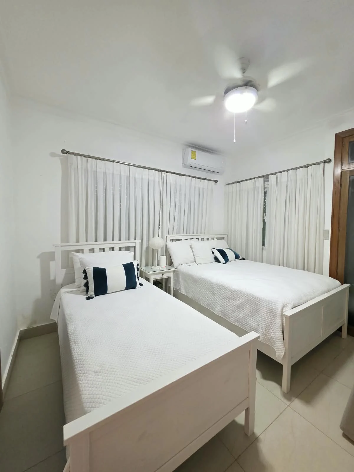 Apartamento amueblado de 198 m² en The Residences, Metro Country Club · Photo 3