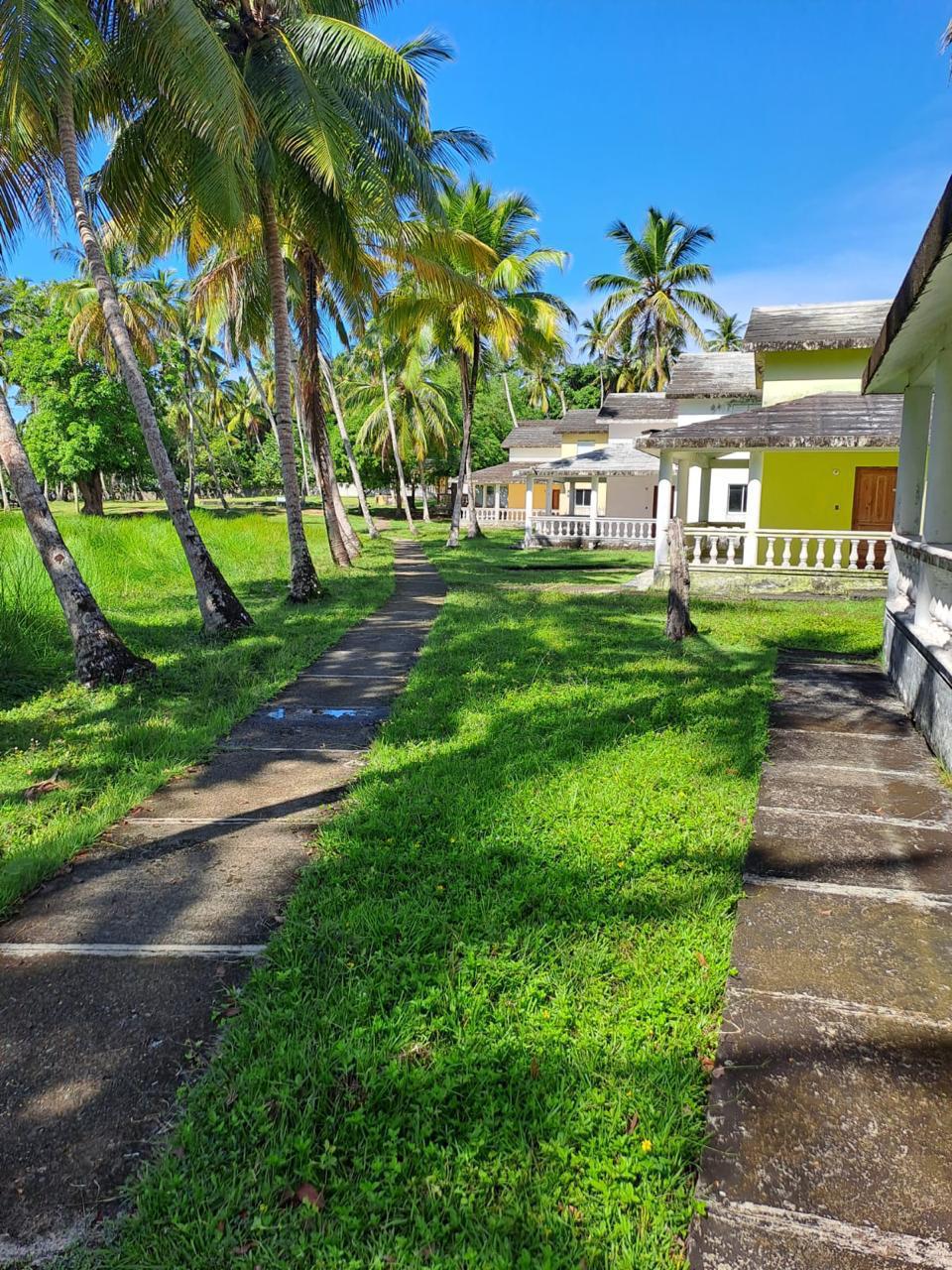 Terreno de 28,000 m² con 6 villas en Playa La Garita, Samaná · Fotografía 4